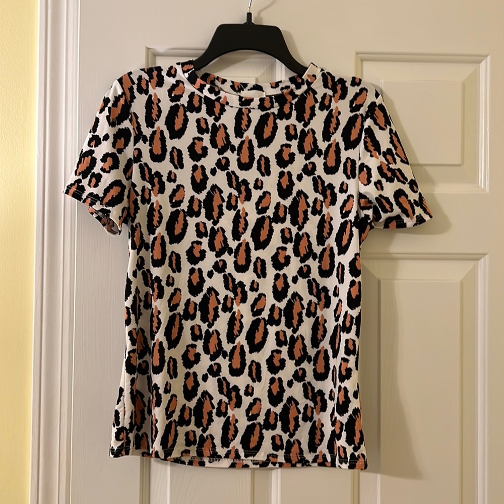 Vici practice makes purr-fect tee, leopard, size small